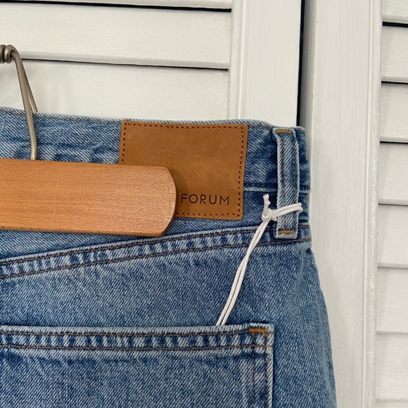 Brand new denim forum yoko jean shorts, size 26 - Picture 4 of 4